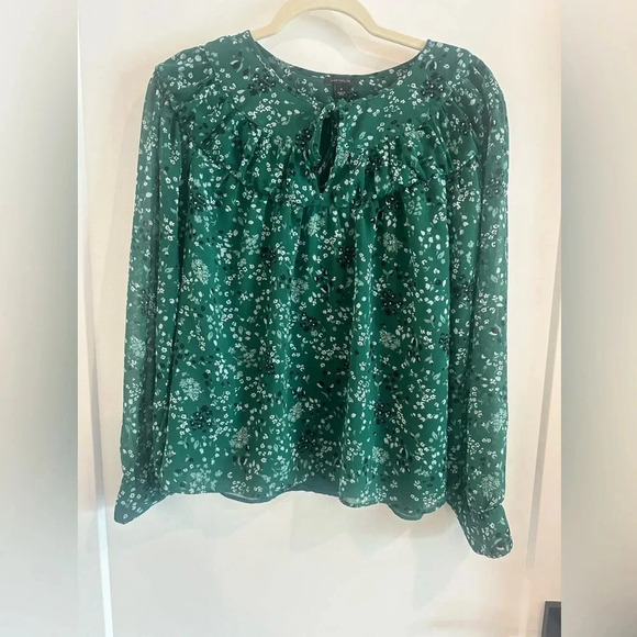 Ann Taylor Tops - Ann Taylor Green and White Puff Sleeve Blouse